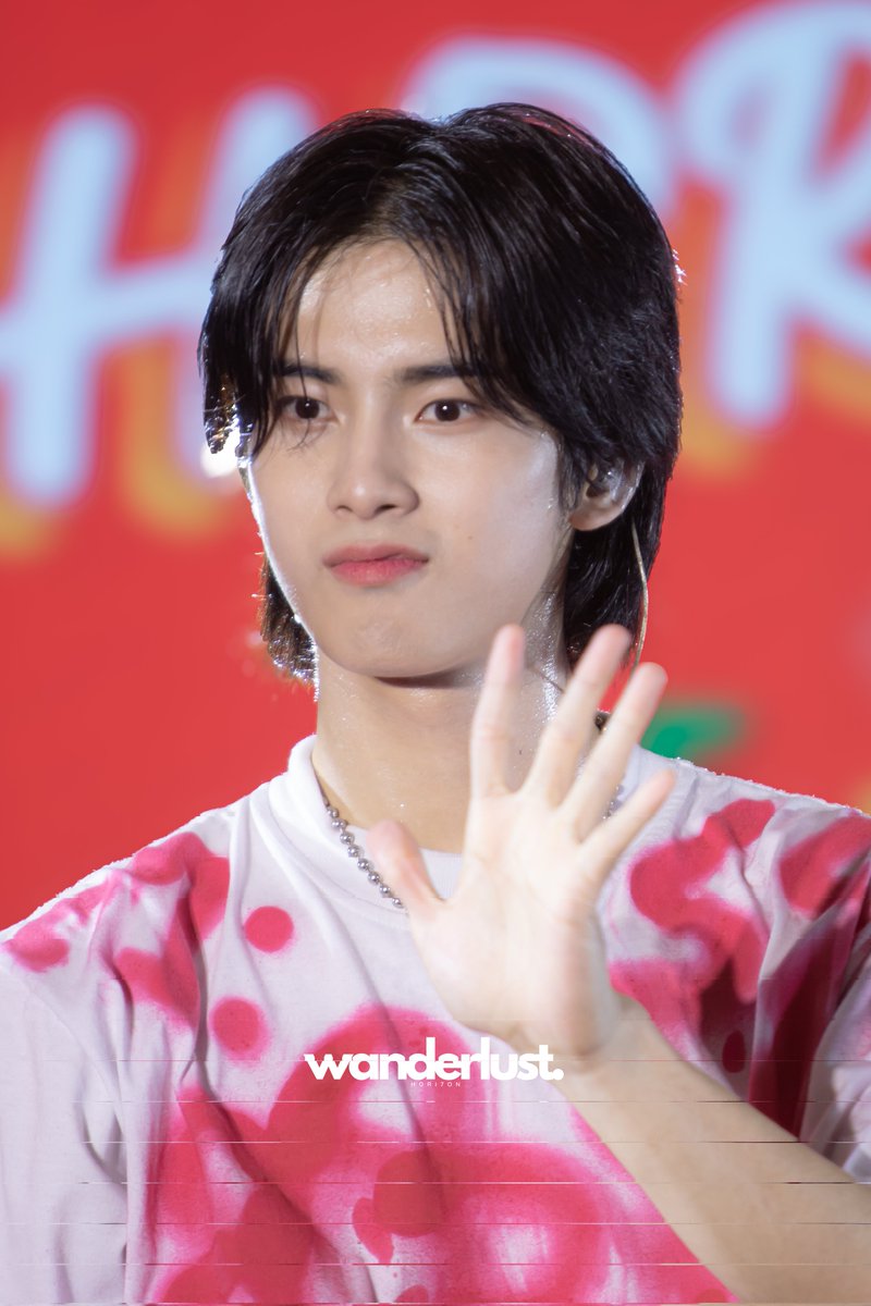 241221 HORI7ON KYLER @ HANGOUT WITH HORI7ON
📍 SM MOA

LUCKY WITH GWAPITO

#DecembestWithHori7on
#HORI7ON #호라이즌 
<a href="/HORI7ONofficial/">HORI7ONofficial</a> 
#HORI7ON_KYLER #KYLER