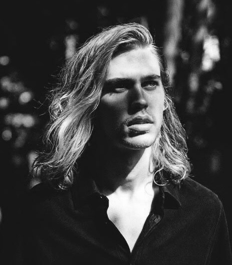 ᅠ ᅠ ᅠ 𝕸𝐨𝐧𝐬𝐢𝐞𝐮𝐫 𝕽𝐚𝐩𝐡𝐚𝐞𝐥 𝐝𝐞 𝕮𝐨𝐧𝐧𝐞𝐚𝐮𝐥𝐭. Count of Saône; born in 1762, turned into an 𝐢𝐦𝐦𝐨𝐫𝐭𝐚𝐥 in 1786.