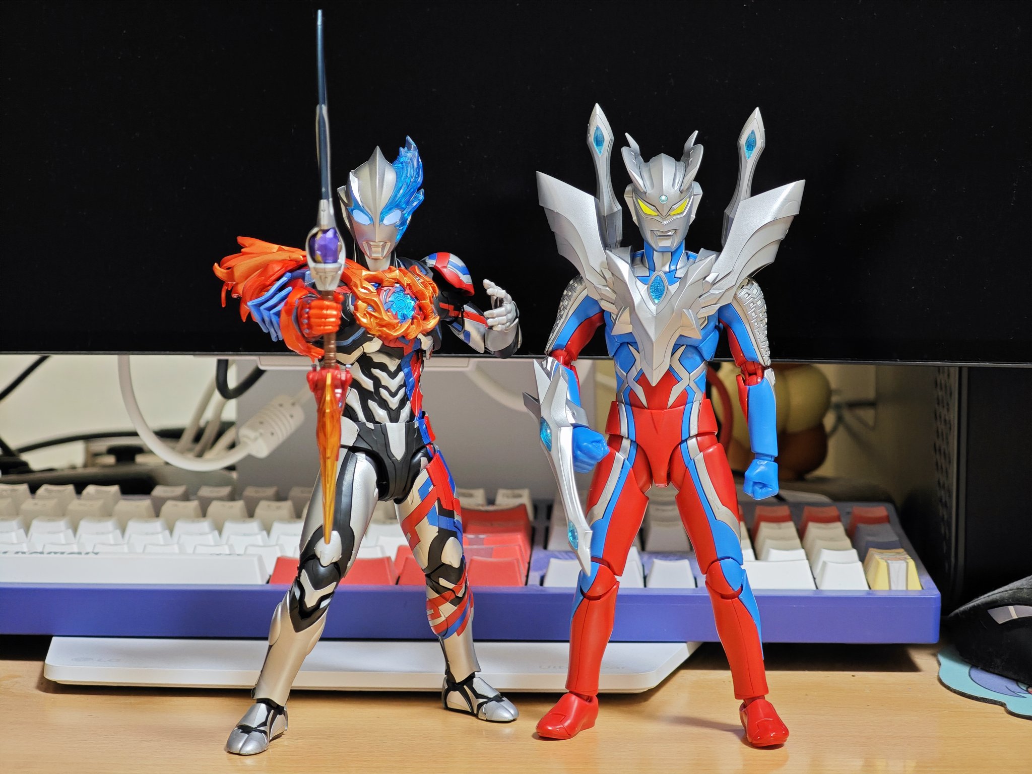 ウルトラマン 布 生地 布鲁可 いやー ウルトラマン名鑑:激戦審判
