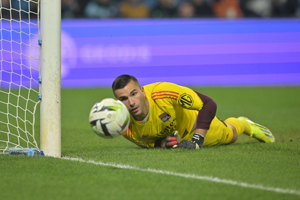 #VIDÉO Anthony #Lopes rejoint le #FCNantes suivez le #direct de sa conférence de presse à 11h45 #FCN
C'est à voir ici : france3-regions.francetvinfo.fr/pays-de-la-loi…