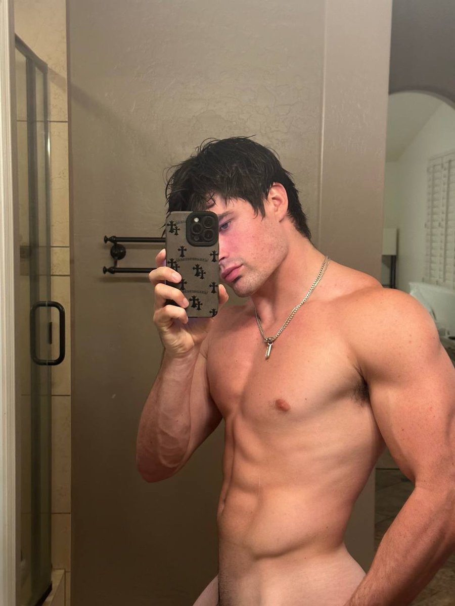 KingWyatt tweet media