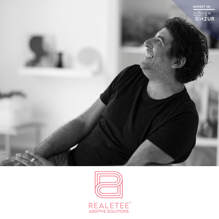 InvestCotedAzur's tweet image. 🏆 #SuccessStory2024 :  REALETEE révolutionne les prothèses mammaires grâce à l’impression 3D depuis Nice.

(re)découvrez notre interview avec Julien Montenero ➕ investincotedazur.com/realetee-impre…

#investincotedazur #nice06 #nicecotedazur #santé #innovation