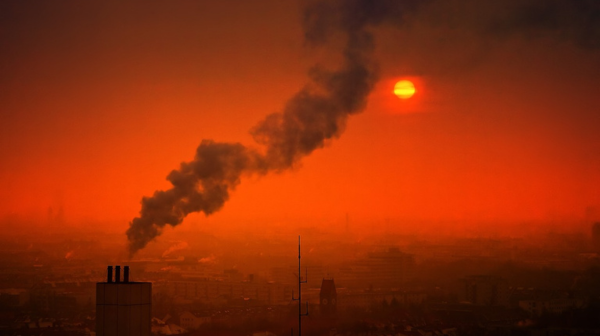 cuidarcorazon's tweet photo. 🚨 La contaminación por NO₂ ⬇️ hasta en un 90% los beneficios de la rehabilitación cardiaca tras un infarto 👉 https://t.co/eQf6a5XNSg #SECFECVerde🌿

Así lo concluye un estudio de @cuidarcorazon, liderado por @JordiBaneras,  cardiólogo del @vallhebron e investigador del @VHIR_. https://t.co/OtE6CL3ulv