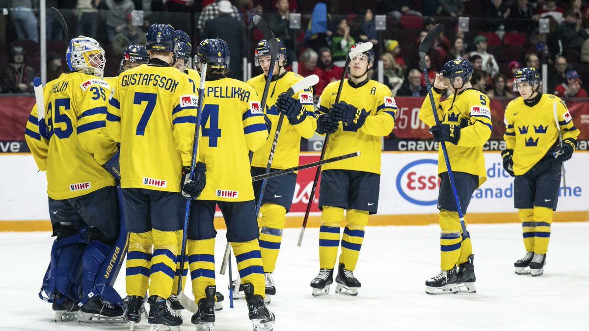 FKSpeltips's tweet photo. 🏒 JVM Kvartsfinal: Sverige – Lettland!

Juniorkronorna siktar på semifinal när de möter Lettland ikväll. Kan Sverige säkra segern tidigt? Vi tror på målkalas och en blågul triumf!

⚡ Läs speltips och analys här: 👇
https://t.co/du0dKk6t5A

#JVM #Hockey #Sverige #Speltips https://t.co/6JBp9byBvD