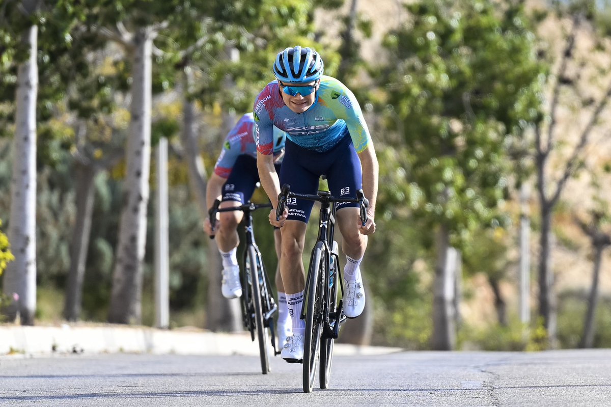 XDS Astana Team tweet media