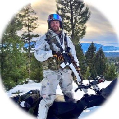 ShaykhSulaiman's tweet photo. Matthew Livelsberger 37, said to be behind the LA Cybertruck explosion is on LinkedIn as an Operations Director &amp; Intelligence Manager with Special Forces experience

2 separate attacks with cars rented from the same company, in 24 hrs, involving 2 men who worked with 🇺🇲 military https://t.co/JsUN40uray