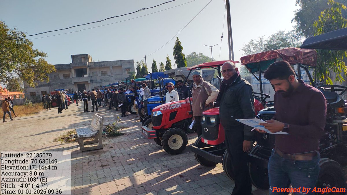 રાજકોટ જિલ્લા ના લોધીકા તાલુકામાં ખેતીવાડી વિભાગની AGR-50 યોજનામાં ટ્રેકટર ઘટક ની વિસ્તરણ અધિકારી (ખેતી) તથા ગ્રામસેવકો દ્વારા વેરિફિકેશન કરવામાં આવ્યું.<a href="/RaghavjiPatel/">Raghavji Patel</a> <a href="/GujAgriDept/">Gujarat Agriculture, Farmer Welfare & Co-op. Dept.</a> <a href="/DDORAJKOT1/">District Panchayat Rajkot</a> <a href="/CollectorRjt/">Collector Rajkot</a> <a href="/DaoRajkot/">DAO Rajkot</a> @RajkotInfo @rajkotdisgsmandal