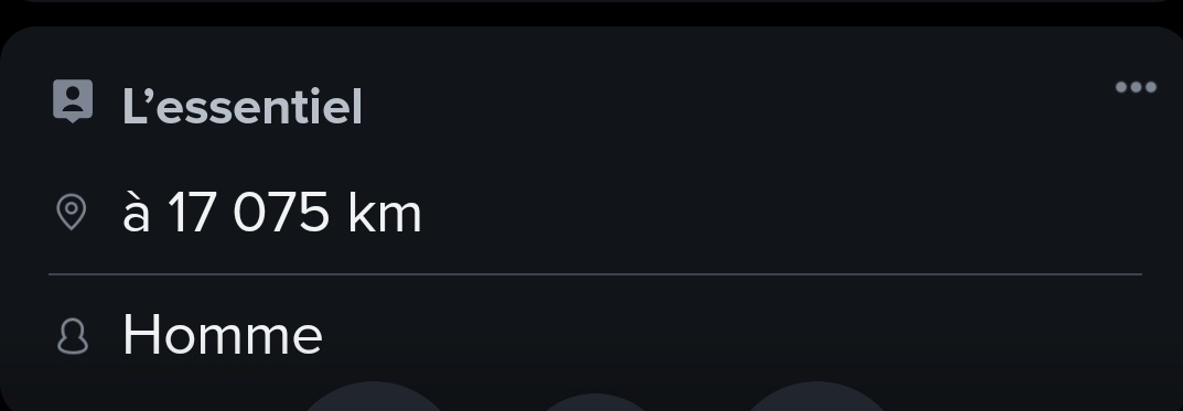 Tinder quand tu lui demandes une distance de 50 km, mais qu'il propose d'élargir :