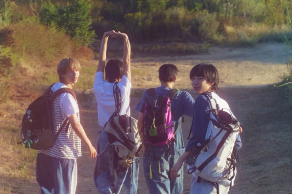 molang033's tweet photo. Our memories 🫧 https://t.co/E38wA3oW4H