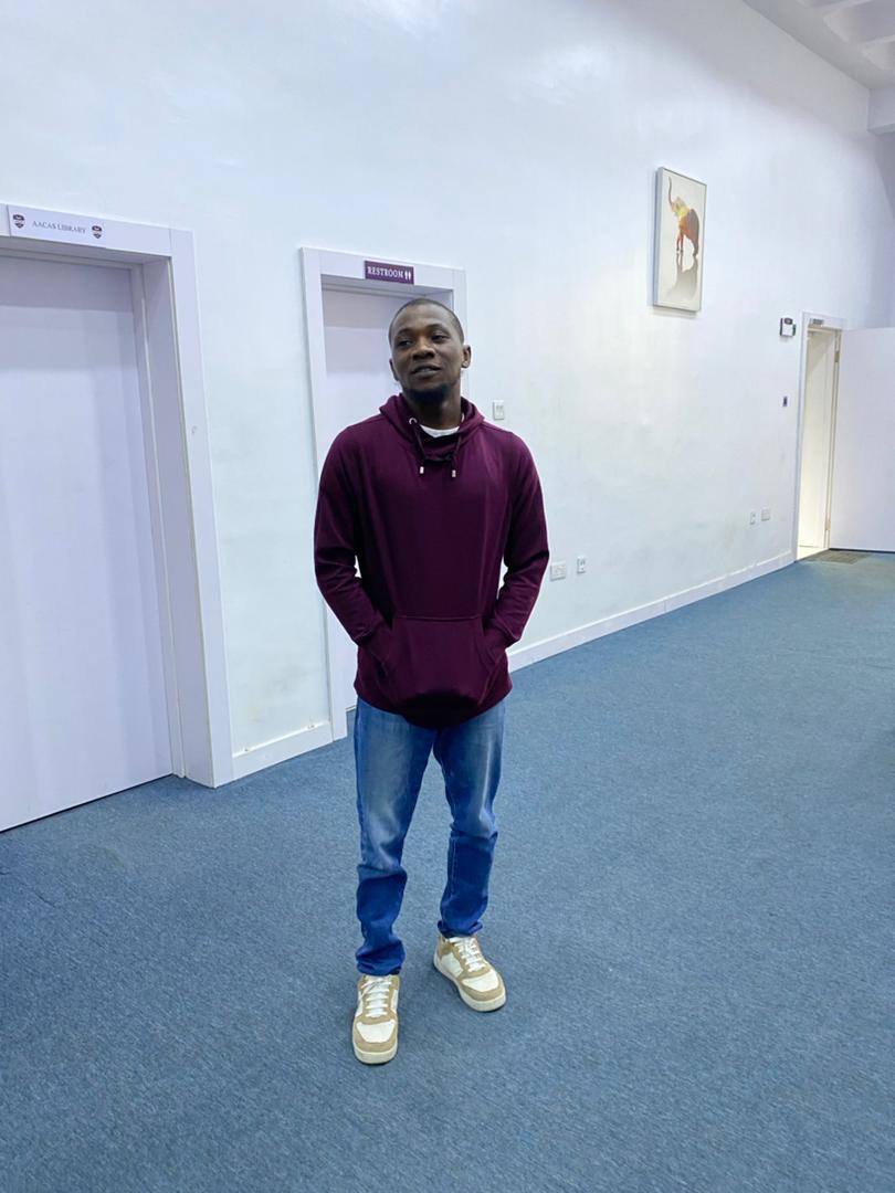 Thetechguy_dev's tweet image. This year 2025 my goals are:
1. I want to buy a New Car 🚗 
2. I want to train more people on both Web &amp;amp; App Development with NoCode tools 
3. I want to add new skills to my portfolio. 
4. And some others

Insha Allah I&apos;ll achieve all these before the middle of the year