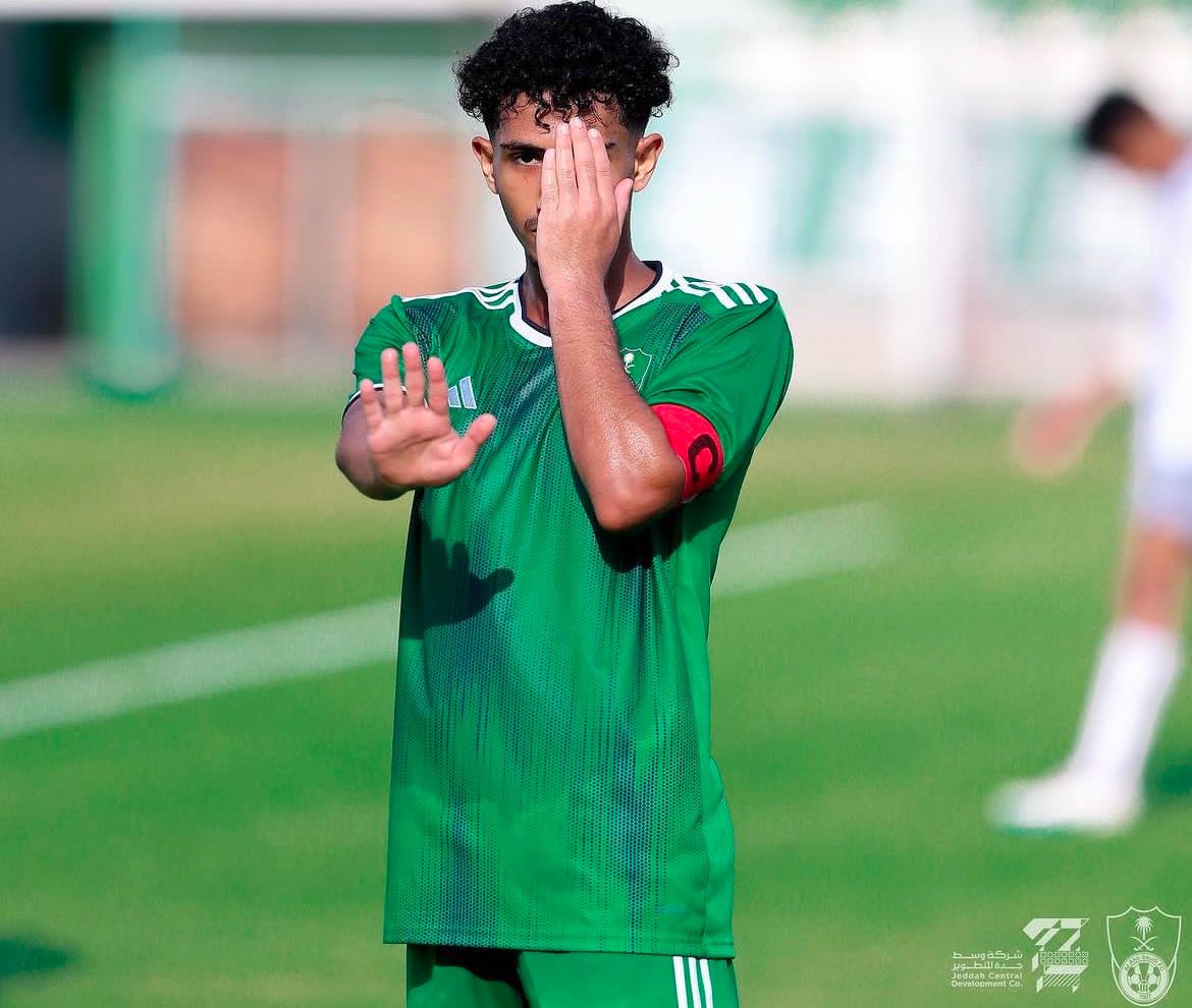 FMALAHLI's tweet photo. 🚨🚨 - البلاد |

القادسية يقترب من التوقيع مع لاعب الأهلي "رامز العطار" بعد دخوله الفترة الحرة.

- ورغبة اللاعب البقاء في الأهلي لكن عرض القادسية كبير. https://t.co/8L3KNkjjng