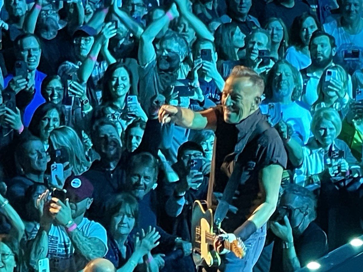 After whatever 2024 was, let's ring in 2025 like The Boss. 

* I took this photo from a bucket list concert of Bruce back in May at the Forum.
#BruceSpringsteen