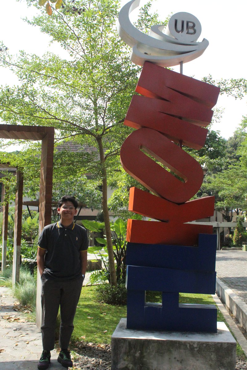 frrrum's tweet photo. satu semester sebagai maba sistem informasi-filkom ub NGAPAIN AJA YEAH 🧐⁉️👨‍💻

( a thread ) https://t.co/b9zGaHwbuN