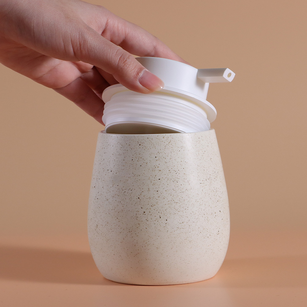 SongmilePacking's tweet image. 🎉 Looking for a premium liquid packaging solution?

✅ Leak-proof design for peace of mind
✅ Customizable options to reflect your unique brand
✅ Versatile for different liquid products – lotions, foams, and more

songmile.com

#foampump #plasticpackaging