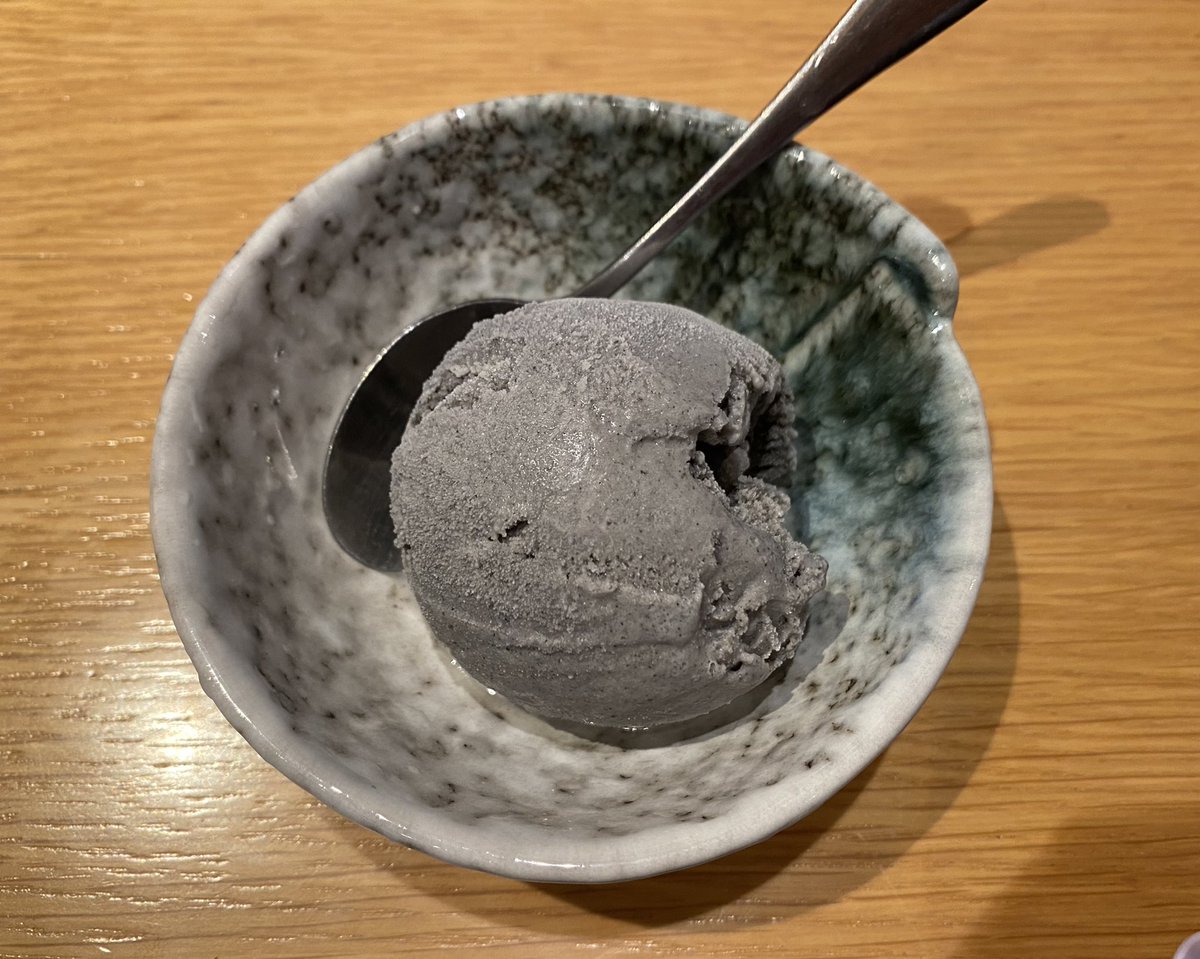 supukispooks's tweet photo. Sushi Zanmai 😋!! I tried new meal and their Japanese dessert. It’s soooo goooodd 🥹❤️. Curry Ramen, Mentai Atsuyaki Tamago, Goma Ice and Green Tea 🍵. https://t.co/gcogX4RPh8