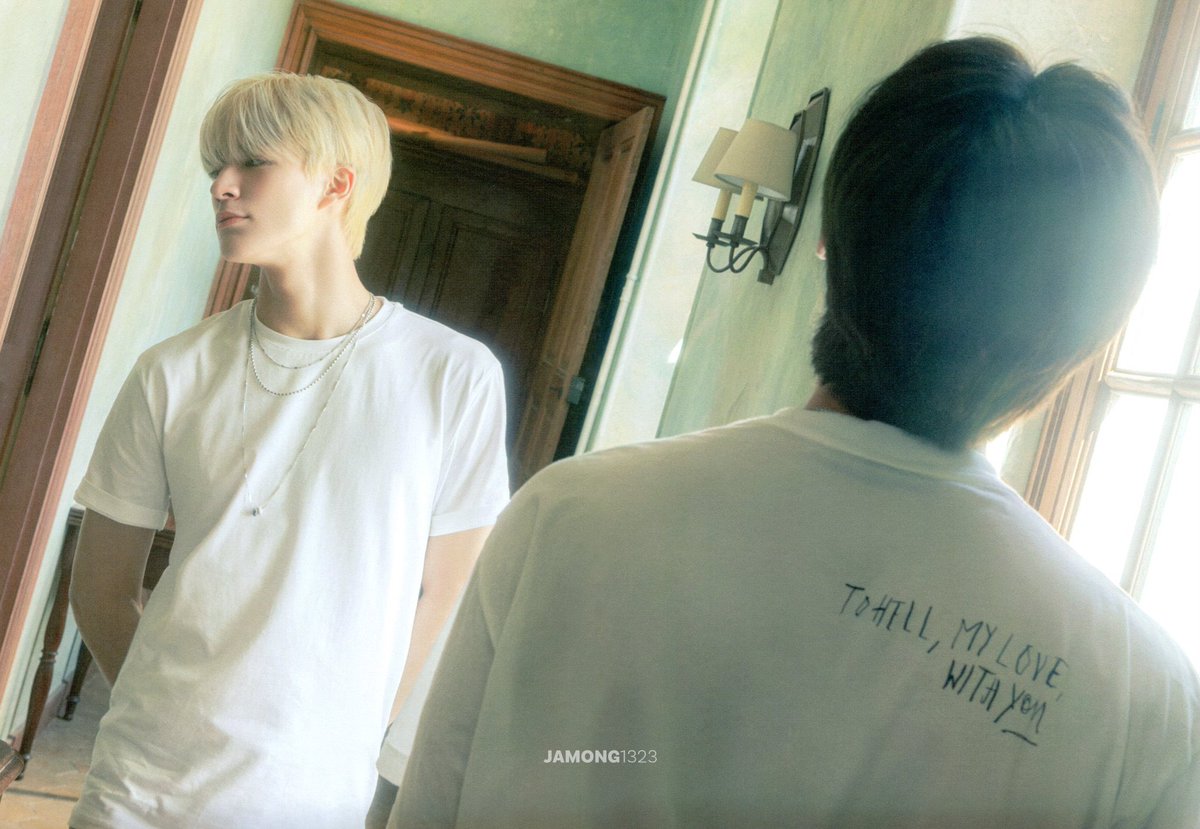 เขินรุปนี้มาก เห็นแค่คลั่งหลังยังเหมือนพวกคลั่งรักเลยอะ