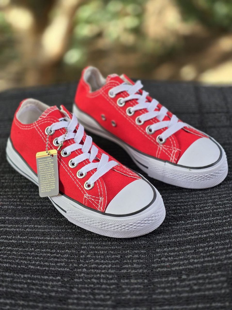 EnzamyOtieno's tweet photo. Happy New year #FreeKibetBull #EndAbductionsKE Maina Njenga Brentford #AppointGenderCs Kindiki #LatterGloryPower #LatterGloryExplosion
Canvas zote zote
1600
0115083259
Sizes 36 to 45 https://t.co/L0ExE0AmfV