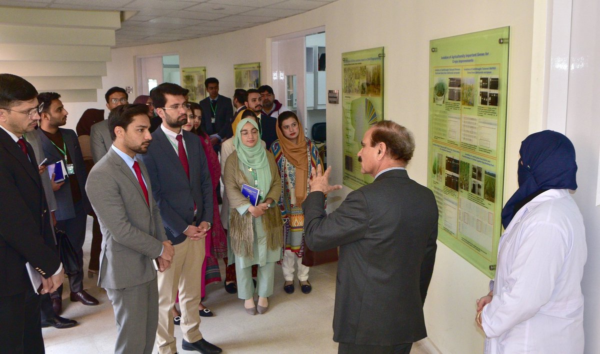 Probationary Officers of the 52nd Common Training Program from the Civil Services Academy, Lahore made an official visit to NARC, Islamabad. Chairman PARC, Dr. Ghulam Muhammad Ali, provided an informative overview of the council's state-of-the-art research facilities.