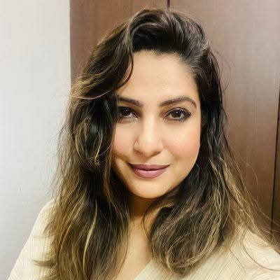 नरेंद्र मोदी जी को पता है कि चमचो, खड़चियों एवं भूटियों को कैसे हैंडल करना होता है. अगर मोदी ने किसी को झुकाने के लिए सोच ले, तो फिर पाकिस्तान, मलेशिया, तुर्किये, अजरबैजान, मालदीव, श्रीलंका और कनाडा की सरकार भी घुटनो पे आ जाती है. 

भारत के राजनेताओं को नरेंद्र मोदी से बहुत कुछ