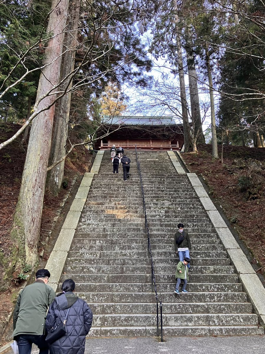 dera_ship's tweet photo. 西塔までのバスが運休なので東塔だけ！
ずっと歩きっぱなしなので疲れちゃう() https://t.co/IbXsLt80kP