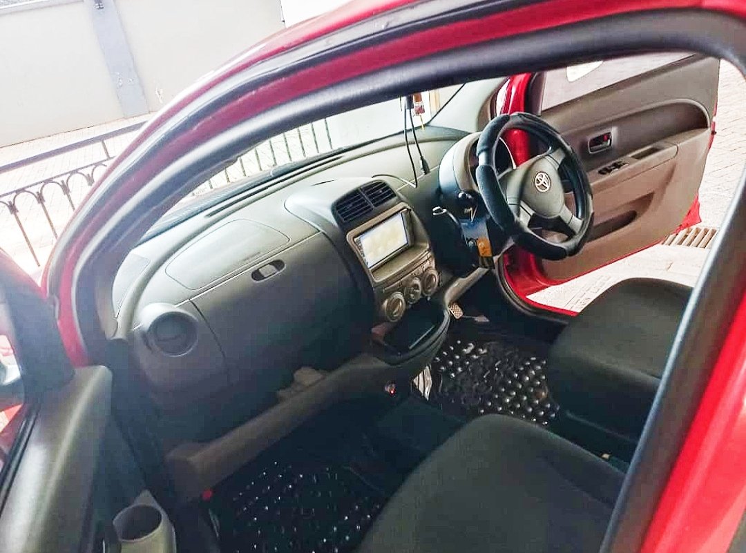 DriveNowUg's tweet photo. Clients with #AverageBudgets, come for this Toyota Passo earlier.
#Note: Not negotiable and better with full payment.
Costs: #Ugx12m https://t.co/WMrAf7YK4K