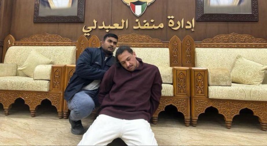 agrni's tweet photo. سلموا الحسين شخصيا ما تبغاهم يسلمونك يا الهطف. https://t.co/ieUn1KI3uL