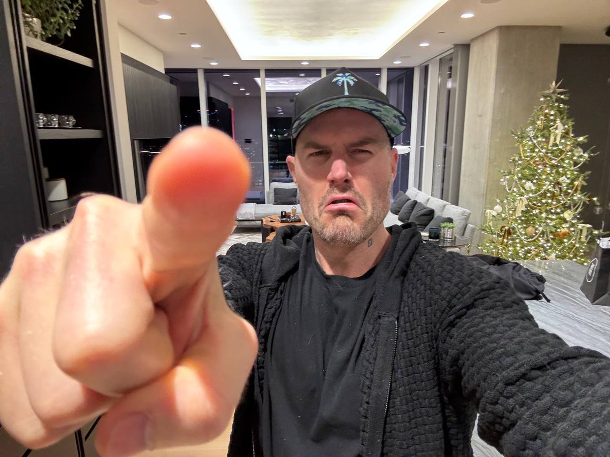 My heathen incel degen brothas. 3am. Thursday.

It is time. Time it is for up. 

I boop you, you boop back with a like, we all experience Up. Bugattis imminiment.