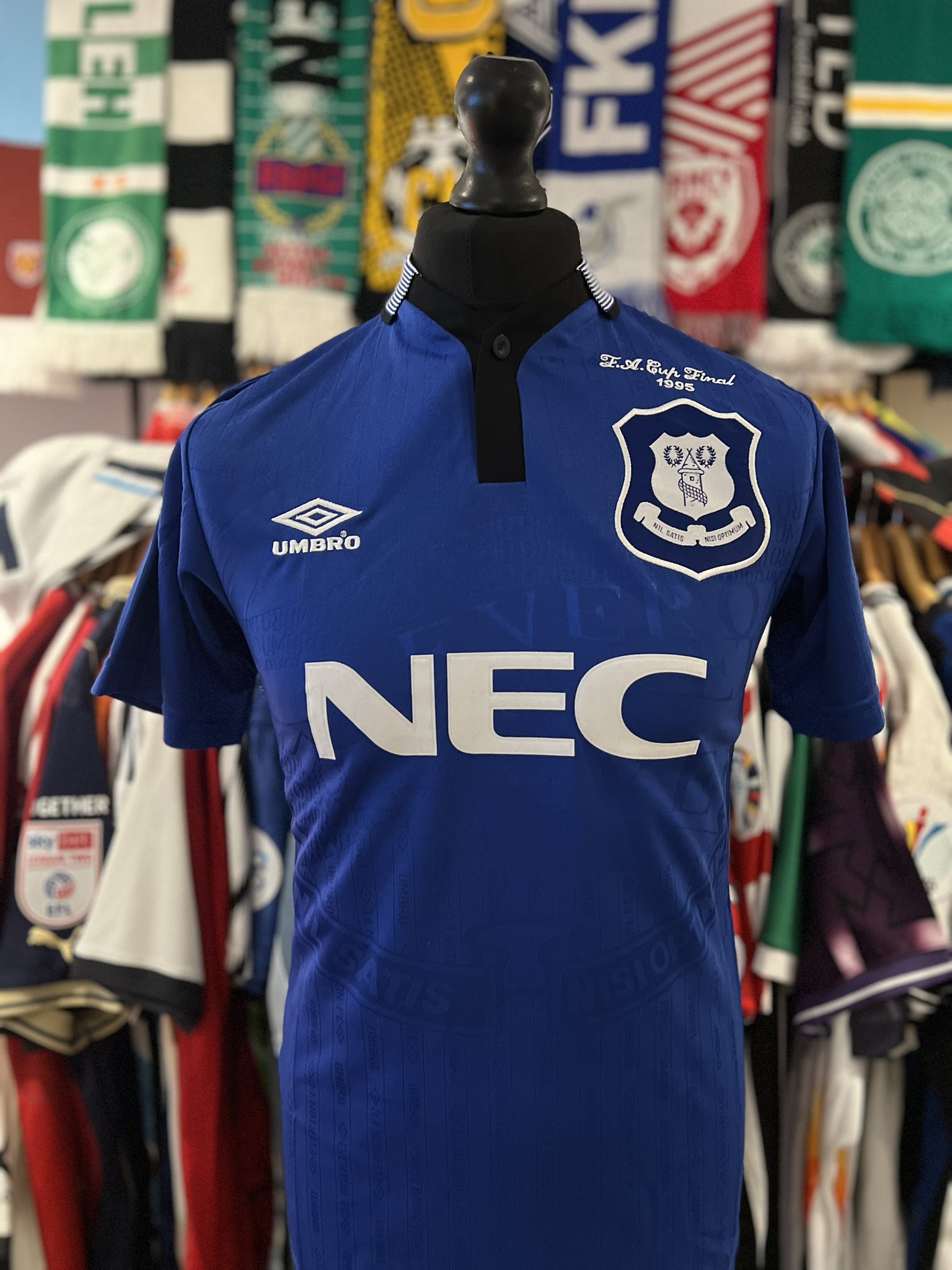 ウェア Everton 1995 FA Cup model Soccer Uniform Everton 1995