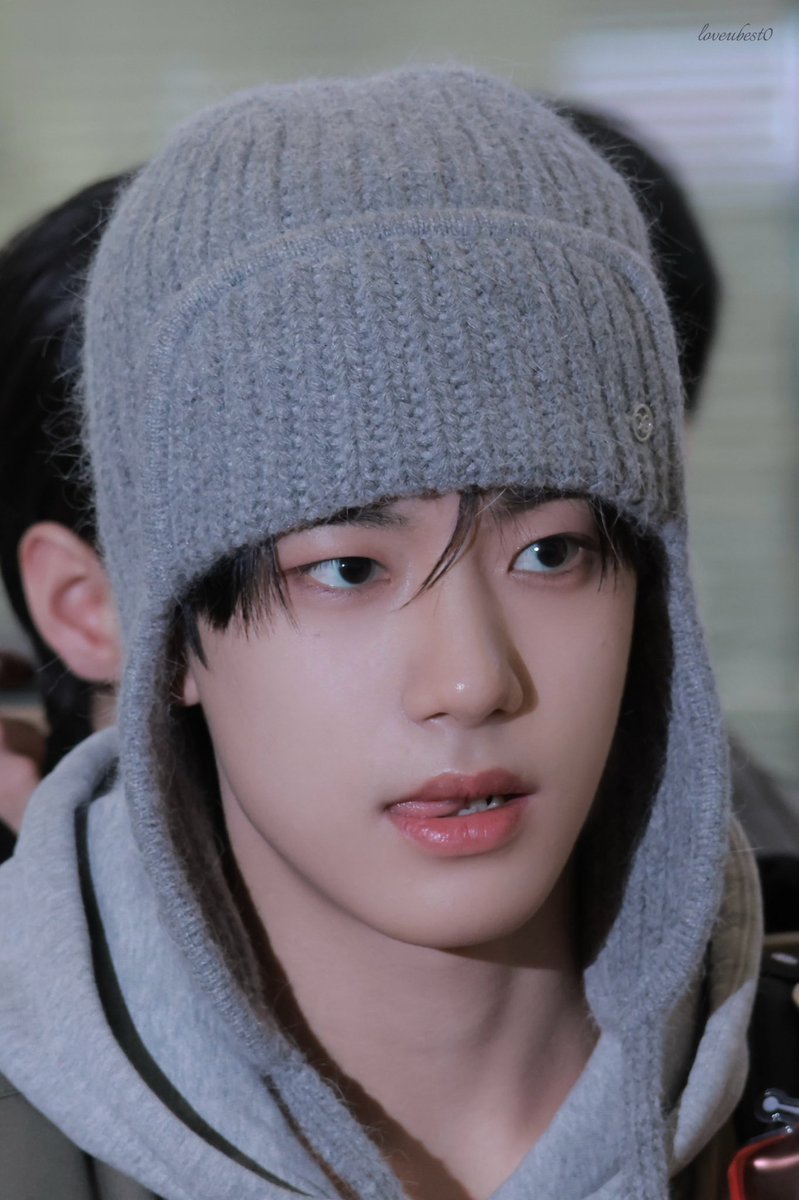 loveubest0's tweet photo. 250102 ICN 출국

#송승호 #SONGSEUNGHO 
#클로즈유어아이즈 #클유아
#CLOSEYOUREYES https://t.co/68x4IYvd7C