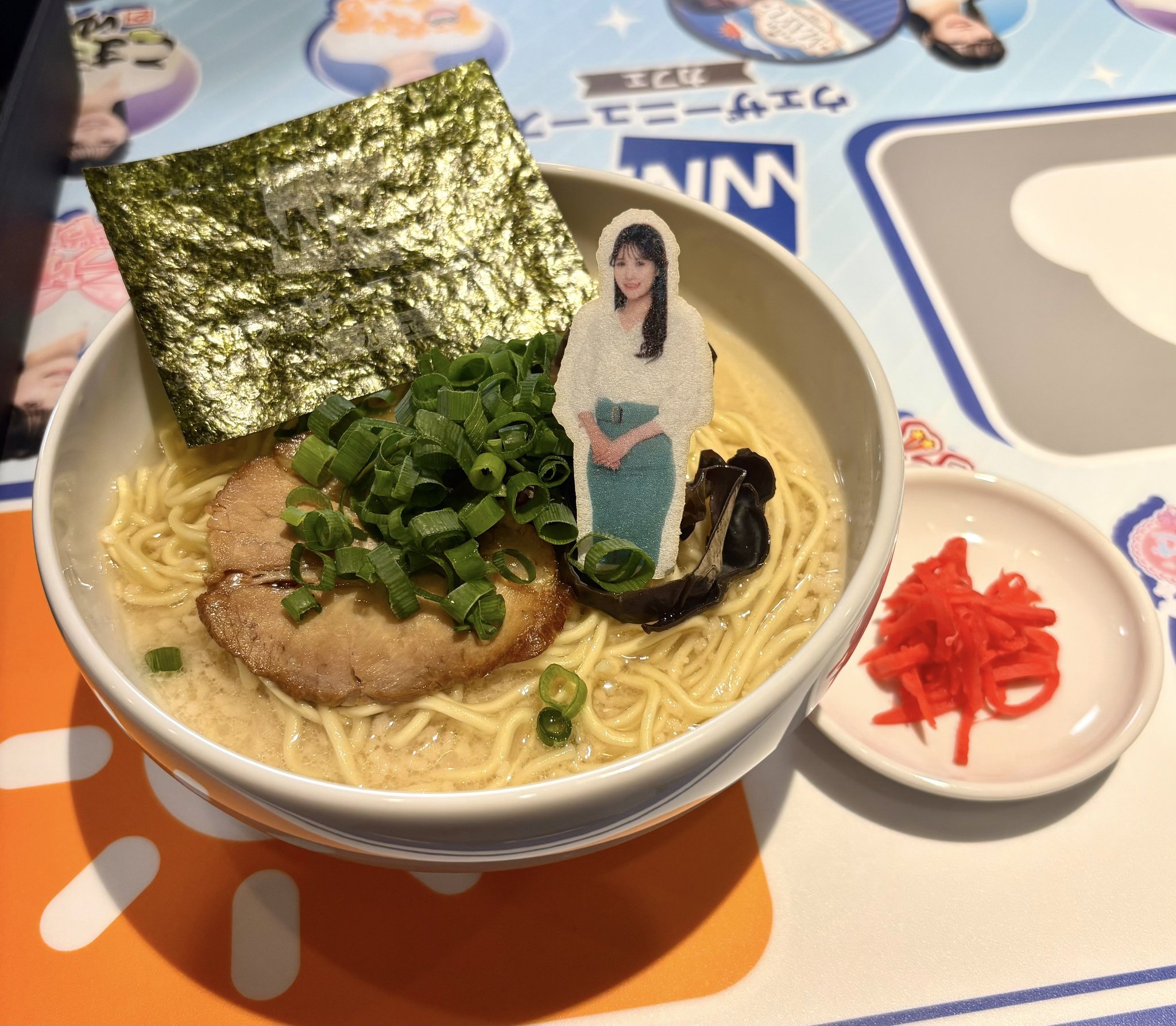 豚骨ラーメン 豚骨らーめん専門八味豚骨【明石総本店】 (@8mitonko2) · Akashi