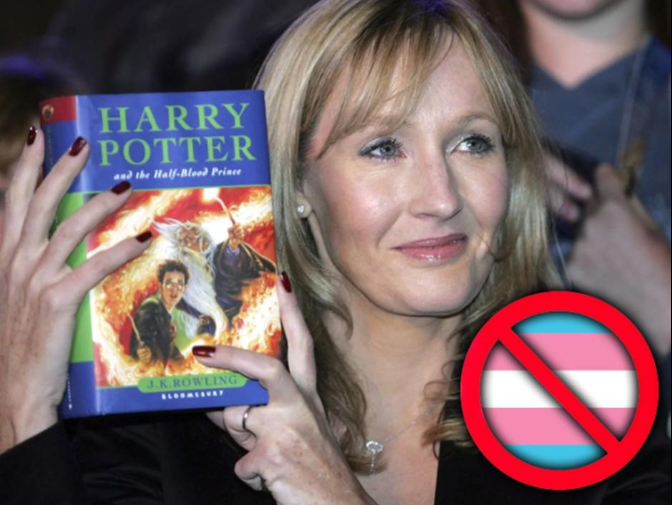 PUsiadek's tweet photo. J.K. Rowling: ŻADNE dziecko nie rodzi się w niewłaściwym ciele. Nie ma trans dzieci.
Lewacy wściekli!

Autorka książek o Harrym Potterze od wielu lat krytykuje środowiska skrajnej lewicy za propagandę genderową. Jeden z przedstawicieli tego środowiska nazwał brytyjską pisarkę za „pełną nienawiści”. Rowling zgasiła go krótką wypowiedzią:

„Nie ma dzieci trans. Żadne dziecko nie rodzi się w złym ciele. Są tylko dorośli tacy jak ty, gotowi poświęcić zdrowie nieletnich, aby wzmocnić swoją wiarę w ideologię, która ostatecznie wyrządzi więcej szkody niż lobotomia i zespół fałszywej pamięci razem wzięte”.

Ta błyskotliwa riposta odpaliła tylko hejt na pisarkę. Samej Rowling nie należy kojarzyć z prawicą. Popiera brytyjską Partię Pracy, popiera aborcję oraz sprzeciwiała się Brexitowi. Jej przykład pokazuje nam jednak, że ideologia gender i postulat kastrowania dzieci nie mieści się w głowie nawet niektórym oddanym lewicowcom.