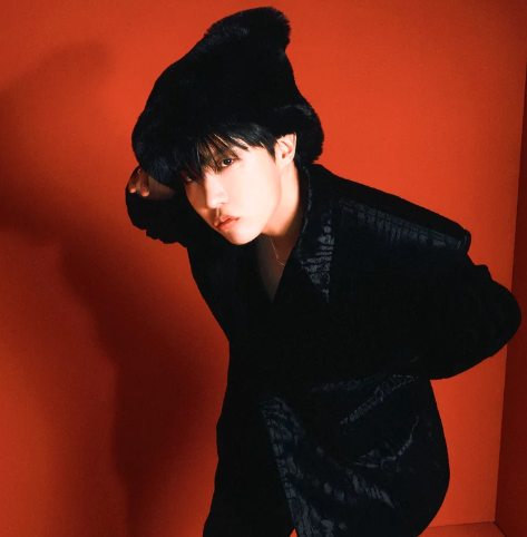 AboutMusicYT's tweet photo. J-Hope of BTS donates 100 million won to support the bereaved families of the Jeju plane crash. https://t.co/BUqpUCGgJq