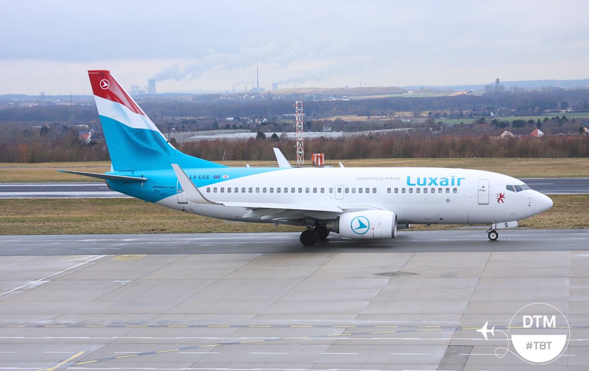 #Throwback ⏮️2015! Luxair 🇱🇺 führte mit einer Boeing 737-700 im Februar einen Fußball-Charterflug durch. ✈️

#dortmund #dtm #airport #aviation #planespotting #tbt #throwback #spotter #boeing 737 #luxair