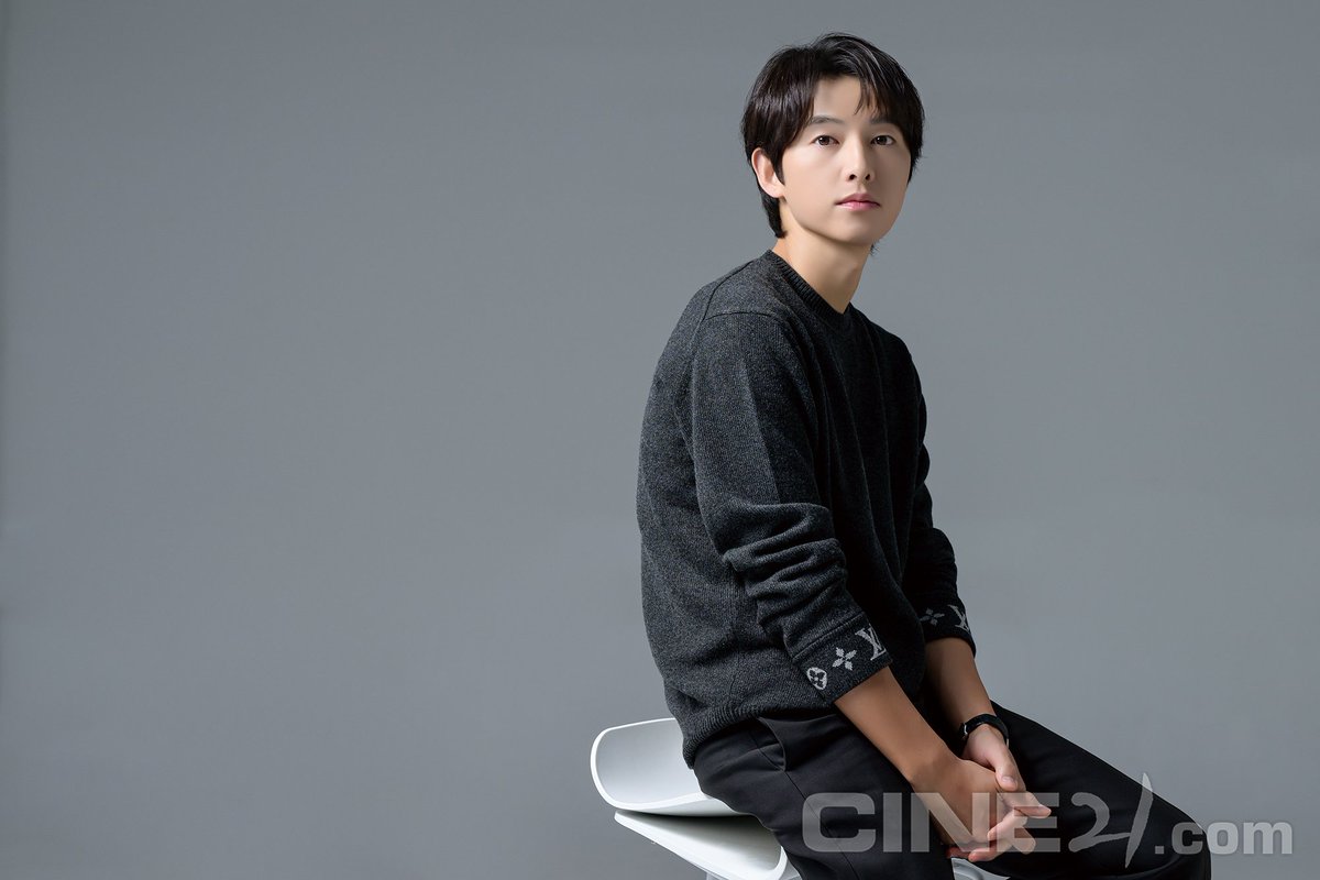 [OFFICIAL] Song Joong Ki Interview photo with Cine21 for "Bogota: City of the Lost" 💙

Now showing in Korean Cinemas 🎞️
 
#SongJoongKi #송중기 #ソンジュンギ #宋仲基 #ซงจุงกิ #JoongKi  <a href="/highziumstudio/">하이지음스튜디오 highziumstudio</a> #보고타 #Bogota #보고타_마지막기회의땅