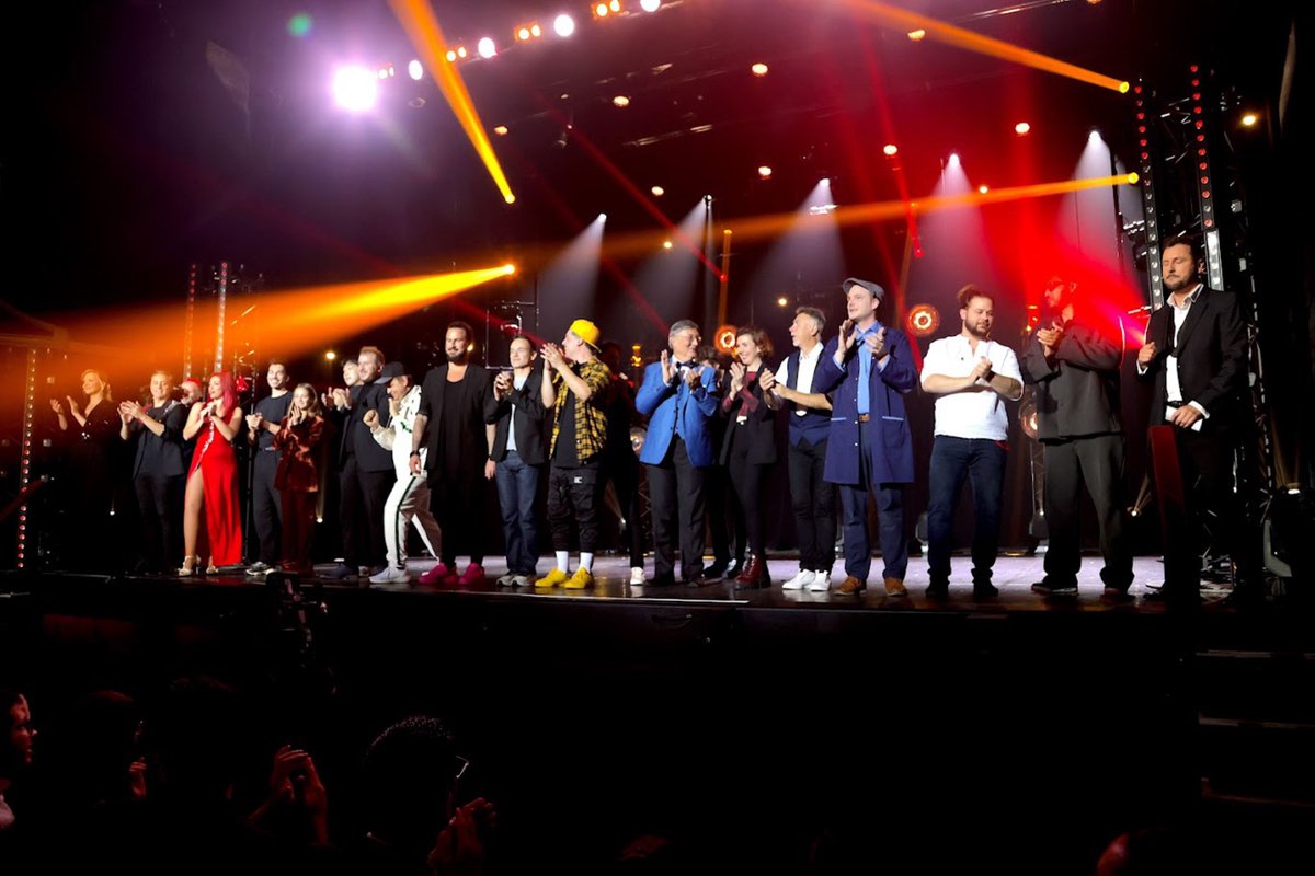 ✨ Débuter l’année en étant leader TNT, quel bonheur pour les artistes et la magie ! Merci pour votre fidélité 🙌

🔥 Record battu : meilleur score en 3 ans pour les #MandrakesDor sur C8 !

📺 Près de 600 000 téléspectateurs 
💥 3,6% PdA 4+
🏅 1ère chaîne TNT et 5e chaîne