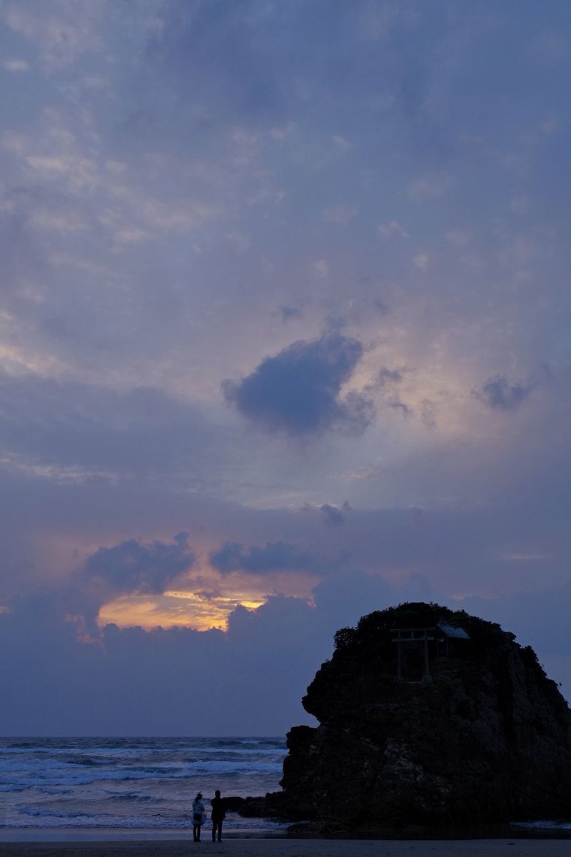 momotuyon's tweet image. こんばんは
写真は2016年1月2日のもの
稲佐の浜にて
#pentax #KS2 #DA16_85