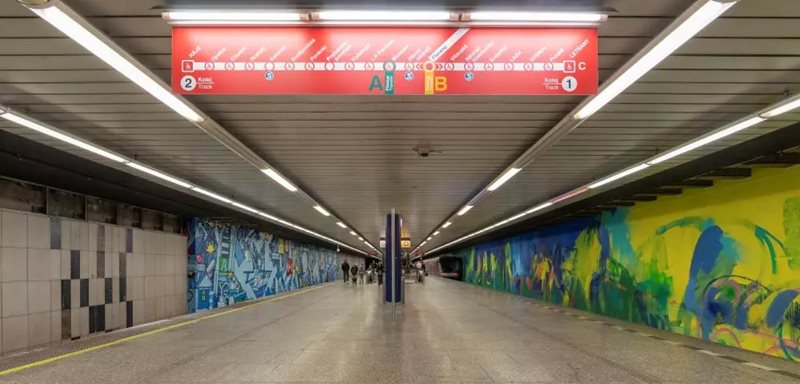 ¿Sabías que la estación de metro Náměstí Míru es la más profunda de Praga y se encuentra a 53 metros bajo el nivel de la calle? Os contamos muchas curiosidades de este y otros medios de transporte praguenses. 
🚇 visitczechia.com/en-us/news/202… #visitczechia