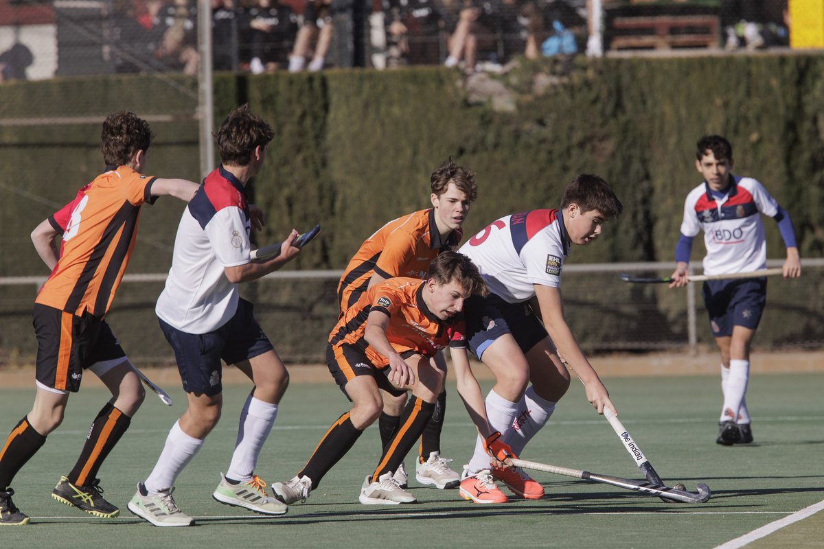 🏑El 76º Torneo Internacional Hockey Reyes arranca desde mañana y hasta el domingo en el primer gran evento del año del Club. 

➡️350 participantes
➡️27 equipos 🇪🇸🇬🇧🇧🇪🇳🇱🇫🇷
👫cadete/juvenil 

¡Además podrás disfrutar del Village!

📸 Nacho Olano

#hockey