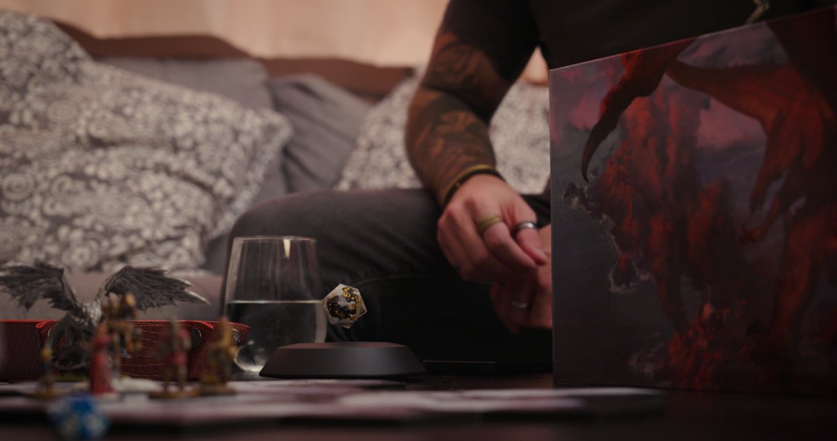 Only a week left in our Ascendice 2 Kickstarter! Thank you so much to everyone for exceeding our expectations by so much! If you'd like to pledge for your little piece of magic, follow this link. kickstarter.com/projects/thesh…

#dnd #ttrpg #dice #d20