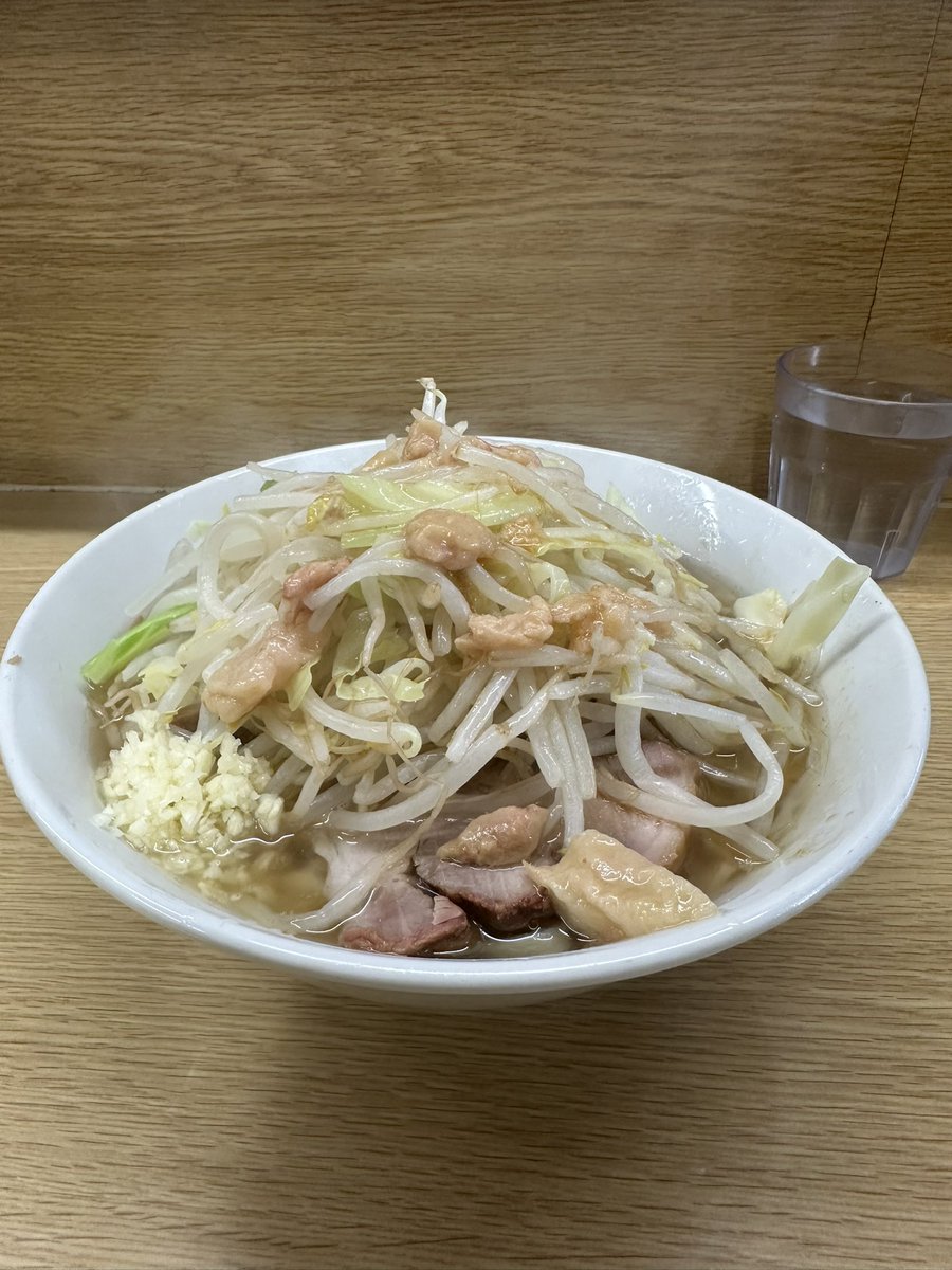 今年の目標は、好きなだけすすって🍜筋トレする🏋️