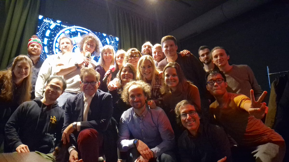 gsf_lab's tweet image. Happy New Year from the GSF Lab. 🎇(And Merry (late) Christmas.🎄) This year we send greetings from our Karaoke evening - with poems and Secret Santa. To successful science in 2025! 2⃣0⃣2⃣5⃣