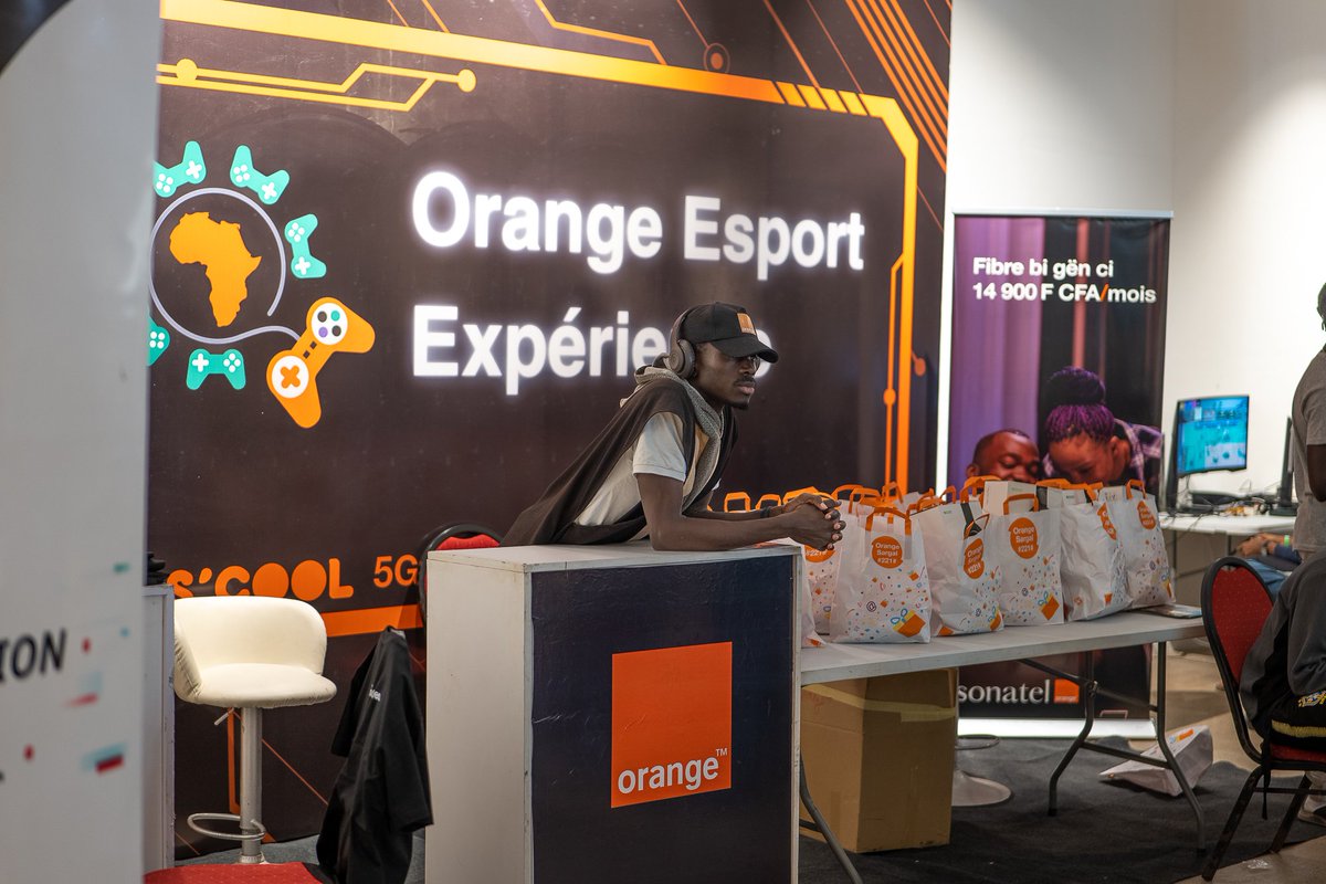 Sen_Games's tweet photo. Lors de l'Efest Africa les joueurs ont pu bénéficier d'une ligne spécialisée très haut débit pour jouer dans les meilleures conditions pendant les 2 jours de compétition 🥳🎉
Un grand merci à notre partenaire majeur @orange_sn d'avoir rendu cette expérience possible 🙏🏾 https://t.co/TcGPINwrfA