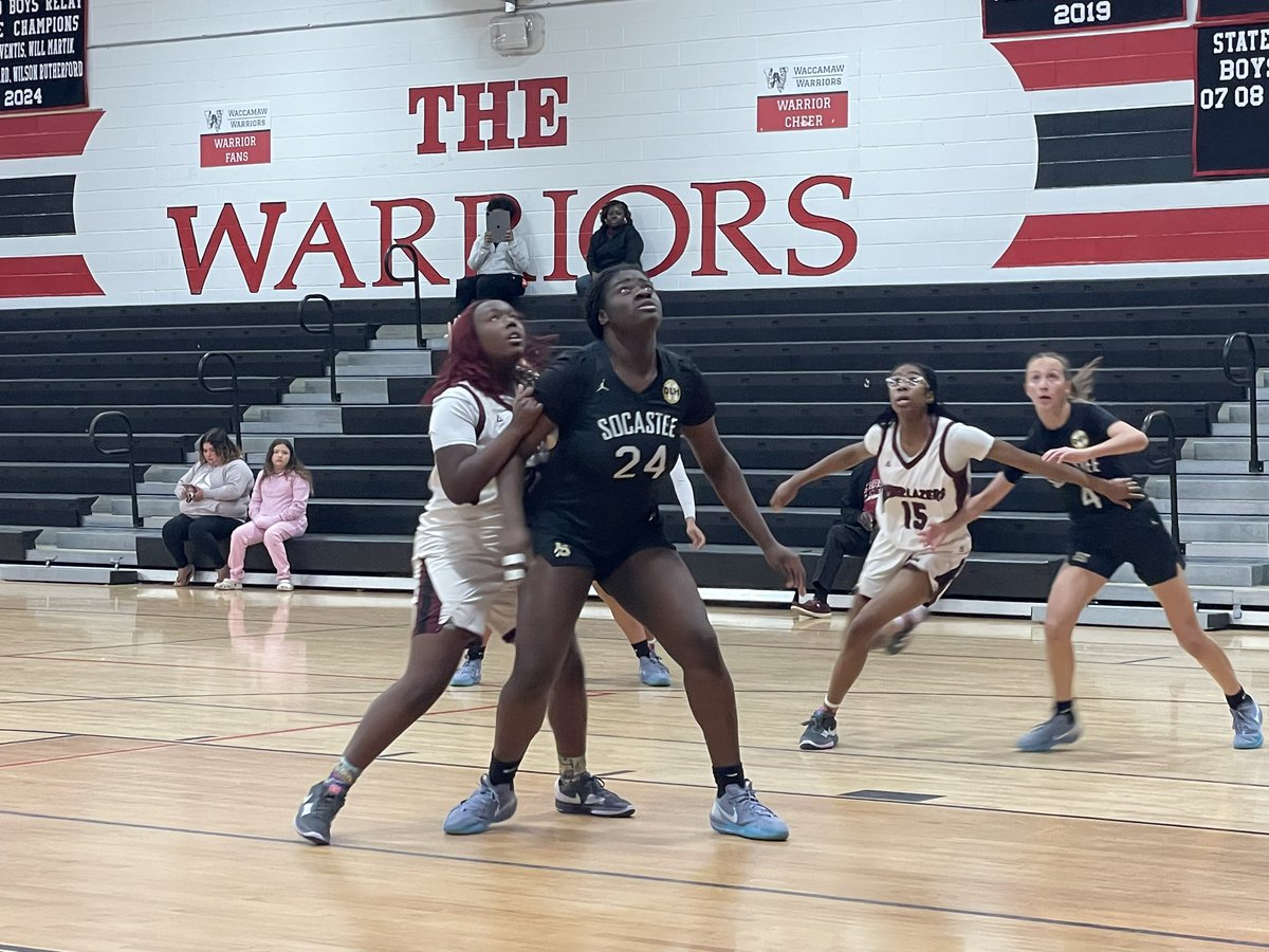 HTC Invitational here at Waccamaw HS in Pawleys Island. Socastee vs Kingstree to start the day off here on the ladies side. #PrepGirlsHoops #SwannysRoundballReview