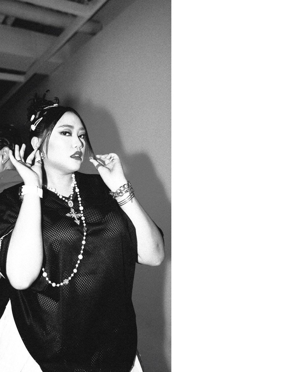 7 YEARS IN THE MAKING •((A PIECE OF OUR HEARTS ARE YOURS FOR ETERNITY))• #DaliNaBa OUT NOW EVERYWHERE ♡ 

youtu.be/8GYTjFdF9NU?si…

#Karencitta #Midnasty #CITTADeluxeAlbum