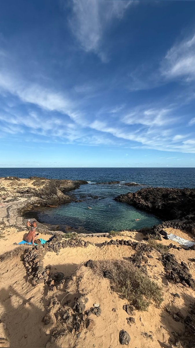 Se dovessi presentare ad un concorso di fotografia che ha per  titolo:
"Descrizione del senso di pace secondo te", direi che queste siano le foto più adatte.😍❤️
#tzvip