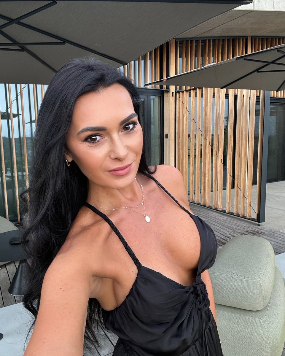 is_ishk68's tweet photo. #smile #withoutsmile #life #lifeisshort #selfie #portrait #summer #enjoylife #czechgirls #brunette #blogger #aboutweekend #instalike #instamood #instadaily https://t.co/og9LxvuISd