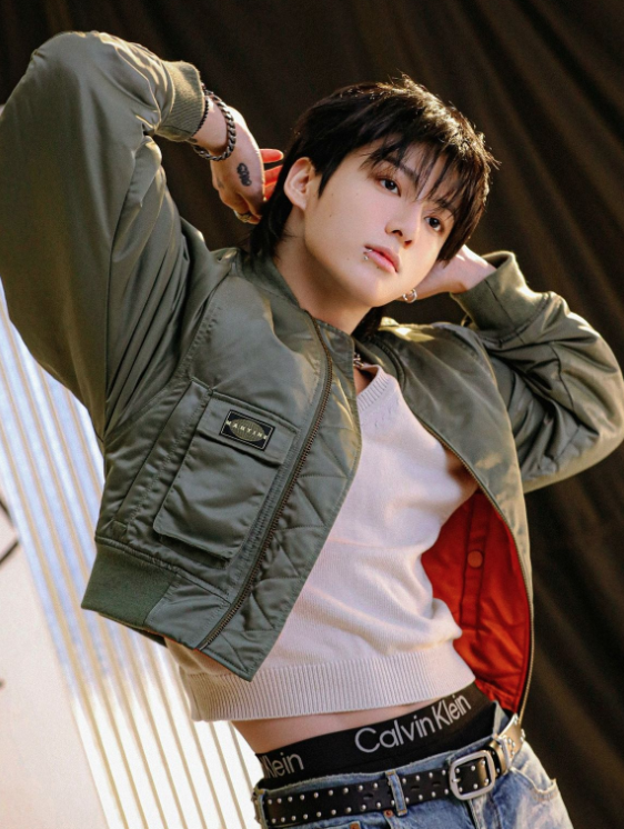 AboutMusicYT's tweet photo. Jungkook was the most streamed kpop soloist on Spotify in 2024, with over 3.7 billion streams. https://t.co/7LRERRiw5G