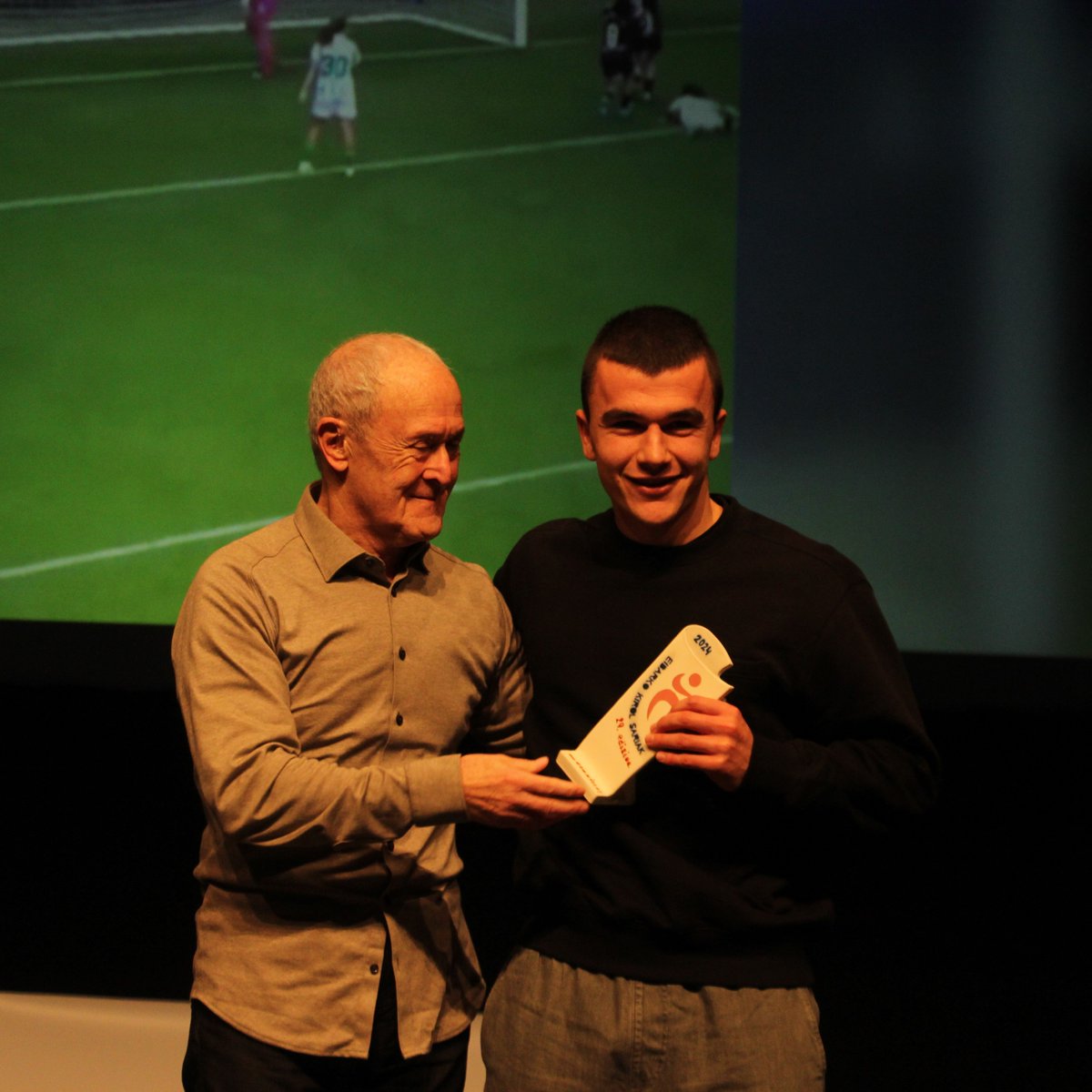 SD Eibar tweet media