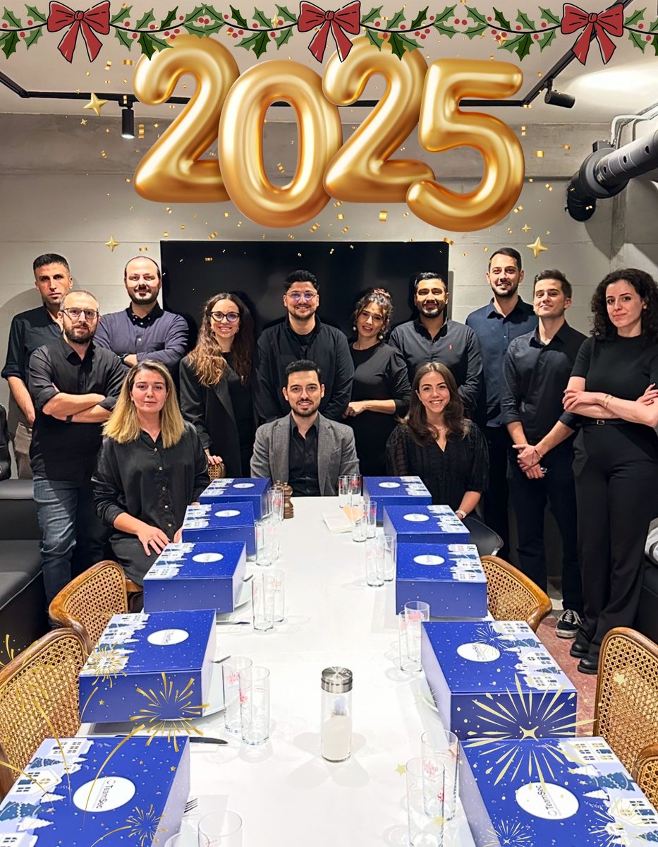 2025’e birlikte güçlü bir başlangıç yaparken, başarı ve inovasyon dolu bir yıl için enerjimizi tazeledik! 🎉

Ekip olarak bir araya geldiğimiz bu özel gecede, geride bıraktığımız başarılarla dolu yılı değerlendirip geleceğe yönelik hedeflerimize odaklandık. Yılbaşı için