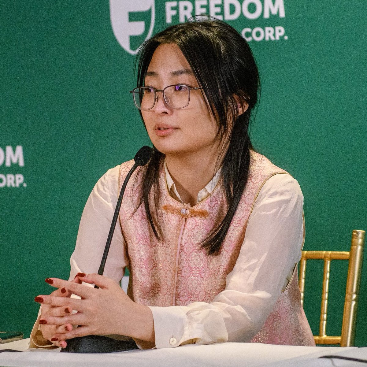 OnTheQueenside's tweet photo. (1/4) Ju Wenjun (2561) had to settle for silver in the World Rapid, but not in the blitz! She won the World Blitz Championship to complete the career Triple Crown, now having won World Championships in all three of Classical, Rapid, &amp; Blitz!

📷: M Walusza
#chess #womeninchess https://t.co/MVPKM0t90l